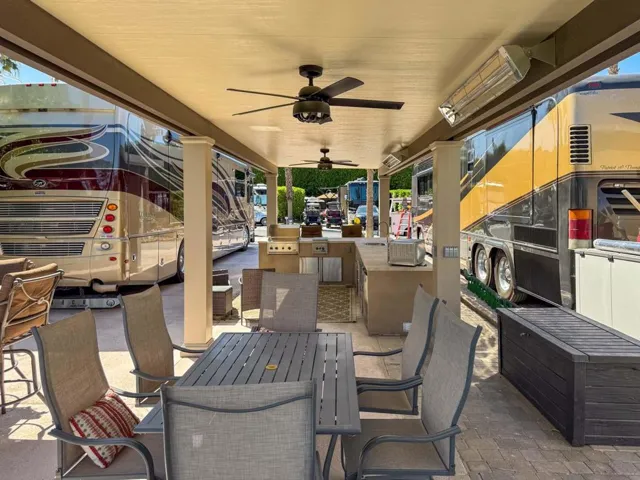 168 luxury RV lot-13