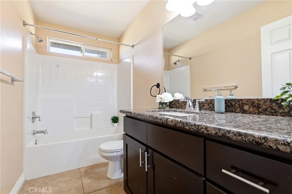 13071 Clallam Rd, Apple Valley, California 92308 home-pic-24