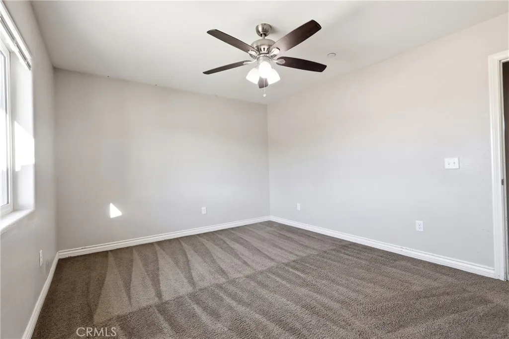13071 Clallam Rd, Apple Valley, California 92308 home-pic-20