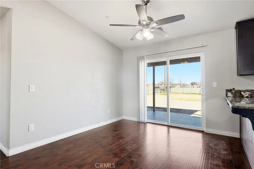 13071 Clallam Rd, Apple Valley, California 92308 home-pic-16