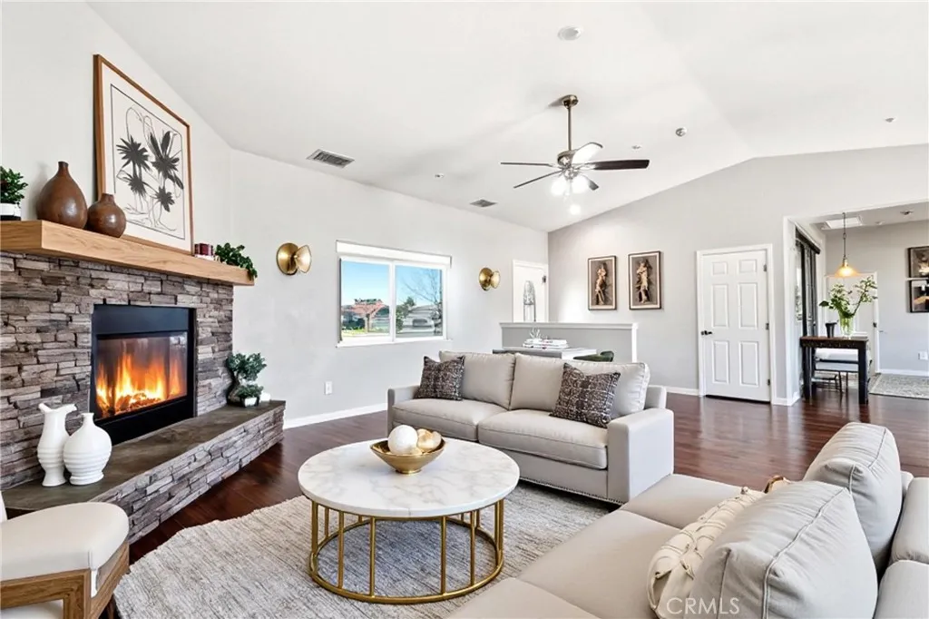 13071 Clallam Rd, Apple Valley, California 92308 home-pic-7