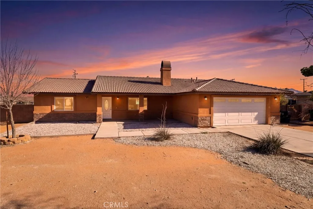 13071 Clallam Rd, Apple Valley, California 92308 home-pic-3