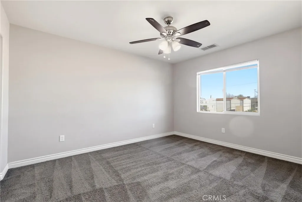 13071 Clallam Rd, Apple Valley, California 92308 home-pic-18