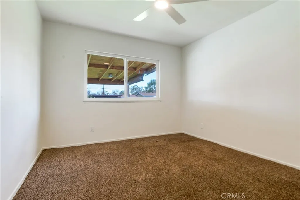 383 E Mesa, Rialto, California 92376 home-pic-10
