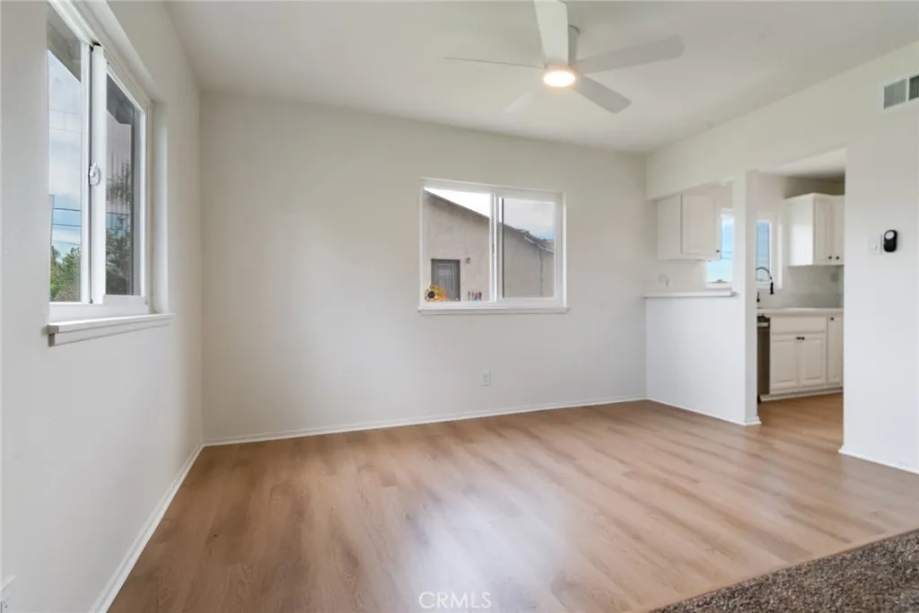 383 E Mesa, Rialto, California 92376 home-pic-3