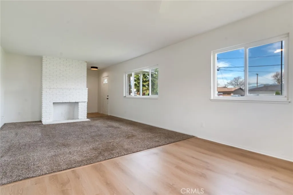 383 E Mesa, Rialto, California 92376 home-pic-2