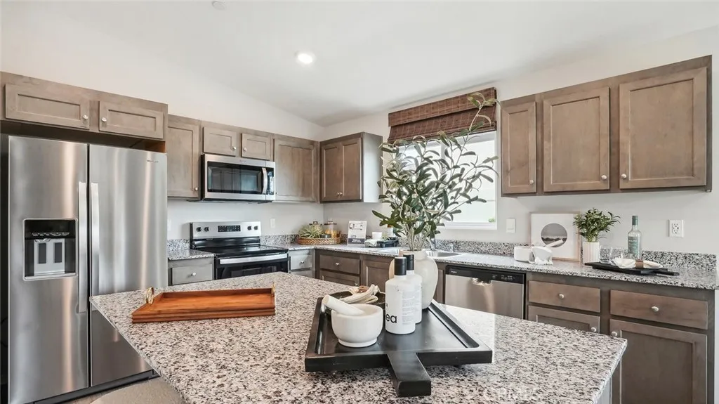1902 Warwick Street, San Jacinto, California 92582 home-pic-25