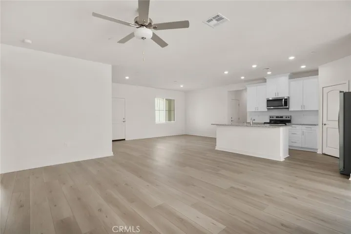 14860 Desert Lily Court, Apple Valley, California 92307