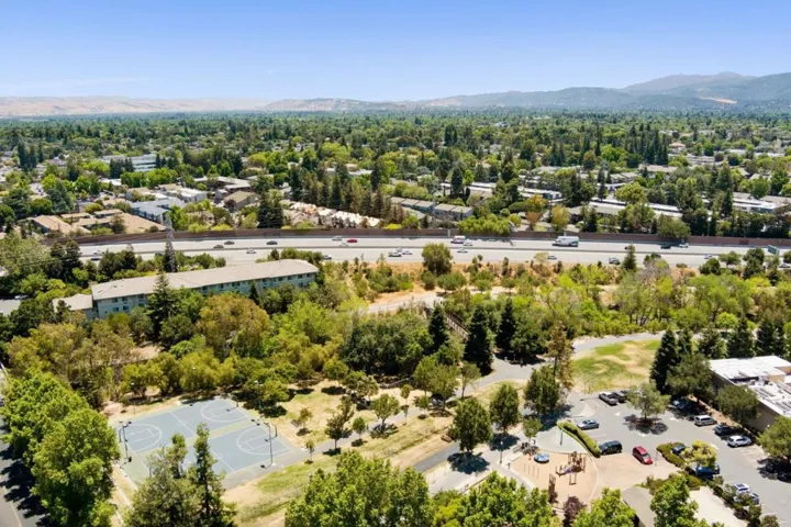 101 Sunnyside Court, Campbell, California 95008