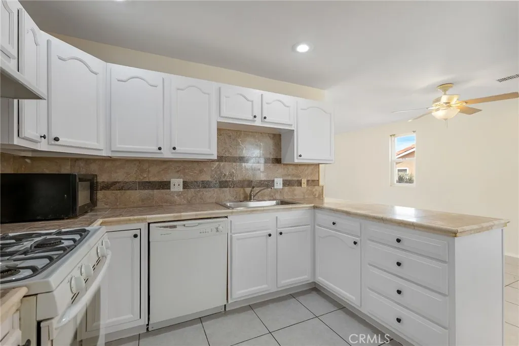 7086 Sheridan, 29 Palms, California 92277 home-pic-8
