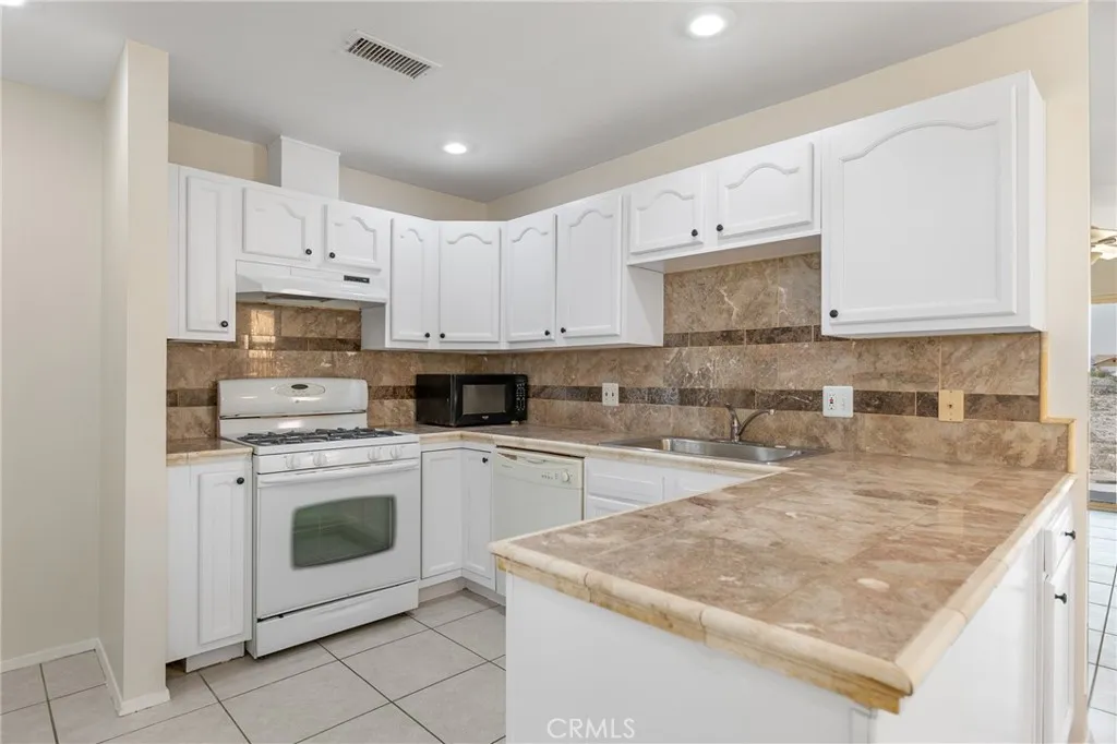 7086 Sheridan, 29 Palms, California 92277 home-pic-7