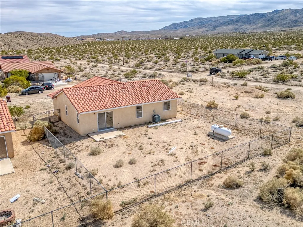 7086 Sheridan, 29 Palms, California 92277 home-pic-29