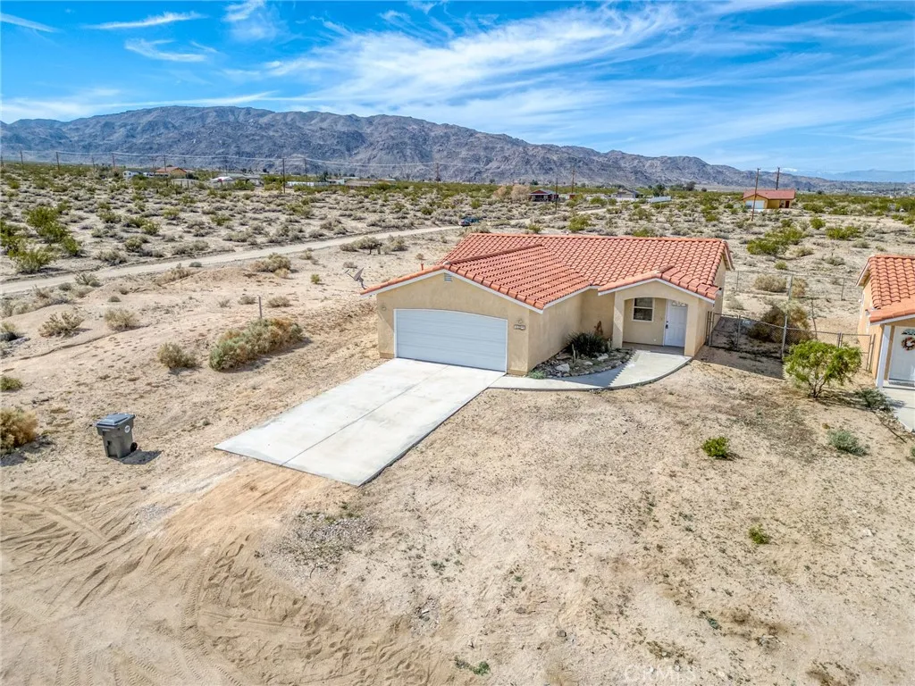 7086 Sheridan, 29 Palms, California 92277 home-pic-44