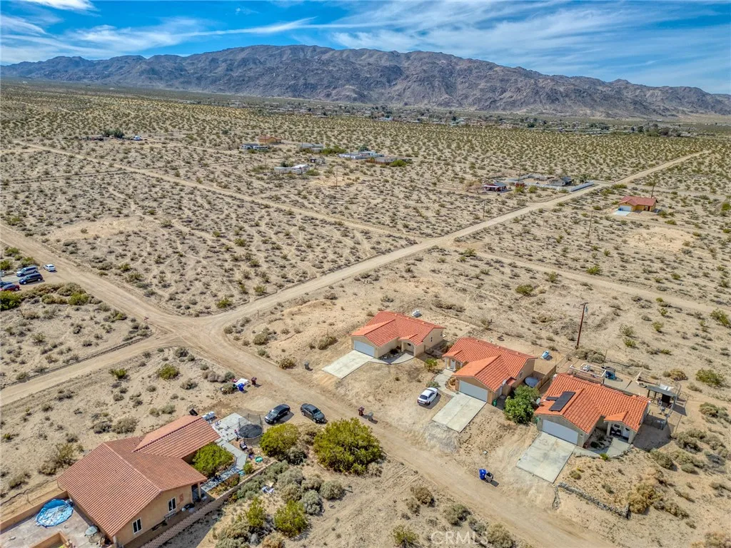 7086 Sheridan, 29 Palms, California 92277 home-pic-33