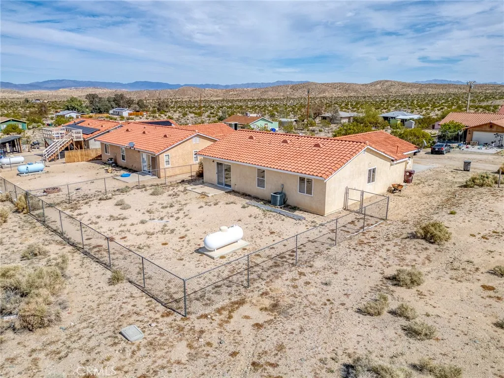 7086 Sheridan, 29 Palms, California 92277 home-pic-27