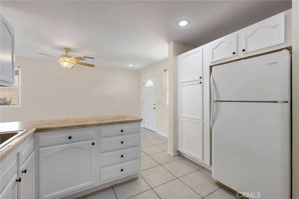 7086 Sheridan, 29 Palms, California 92277 home-pic-9