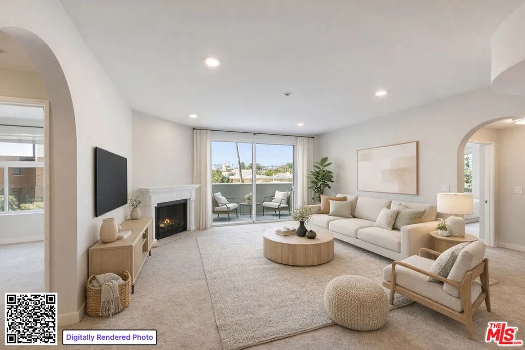 620 S Gramercy Place 320, Los Angeles, California 90005 home-pic-1