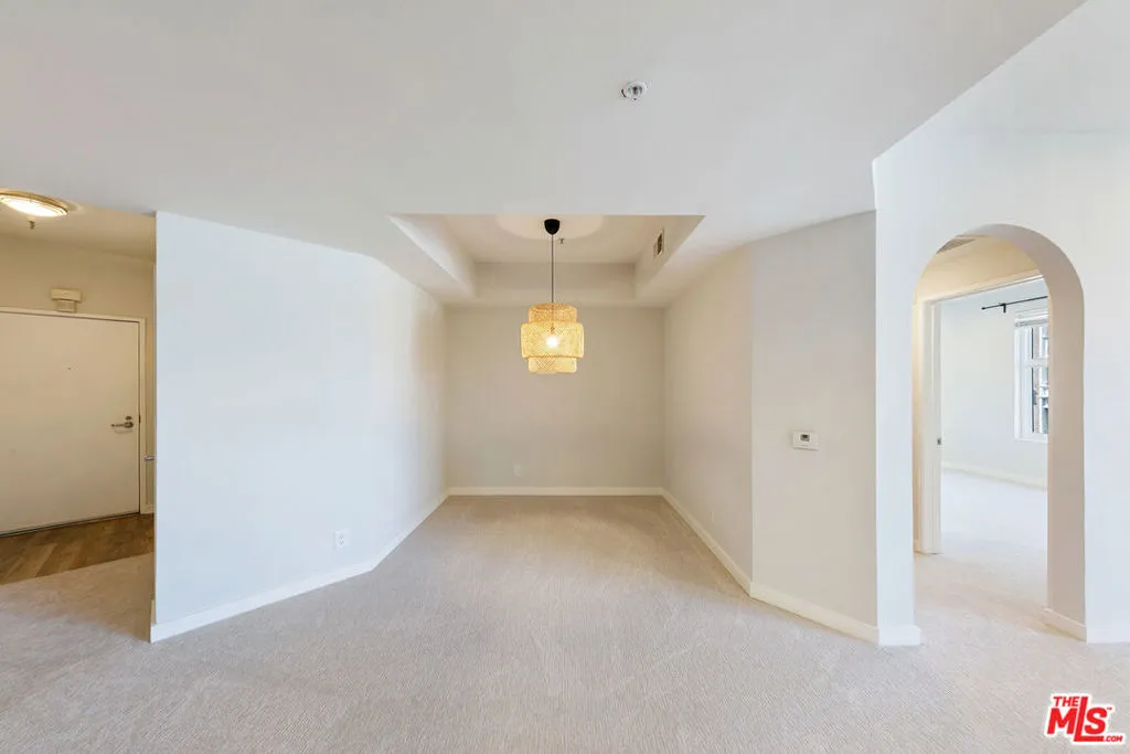 620 S Gramercy Place 320, Los Angeles, California 90005 home-pic-4