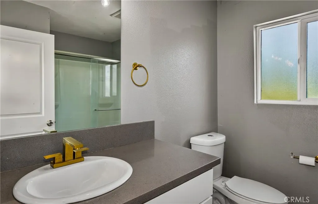 466 Edgerton, San Bernardino, California 92405 home-pic-19