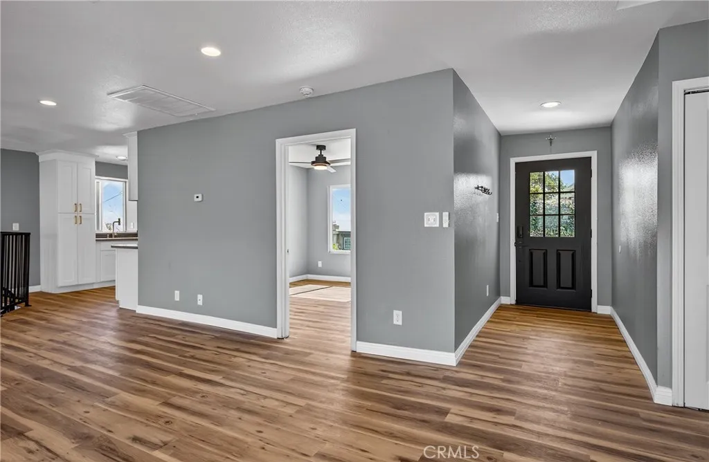 466 Edgerton, San Bernardino, California 92405 home-pic-5