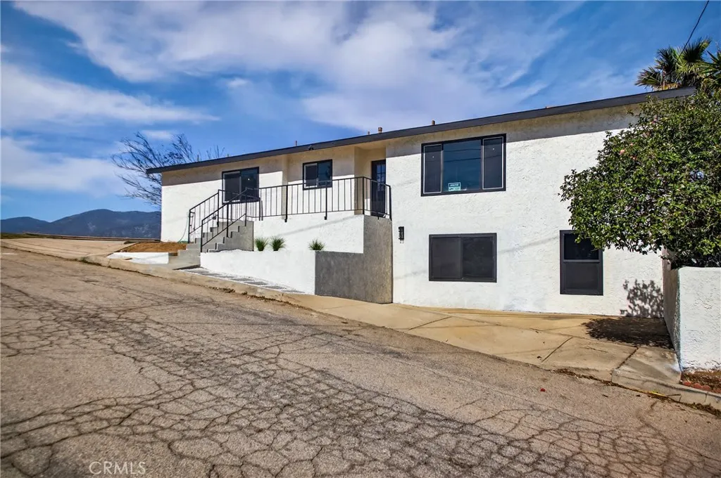 466 Edgerton, San Bernardino, California 92405 home-pic-39
