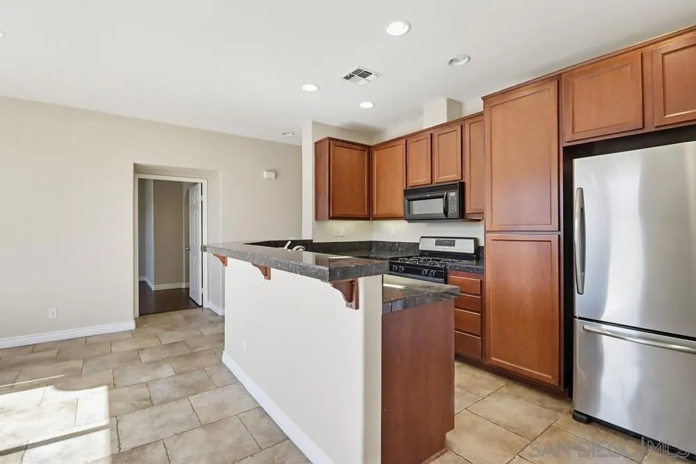 1461 Caminito Sardin 1, Chula Vista, California 91915 home-pic-11