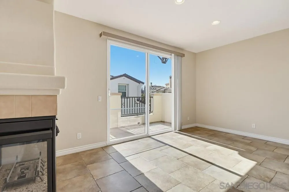 1461 Caminito Sardin 1, Chula Vista, California 91915 home-pic-10