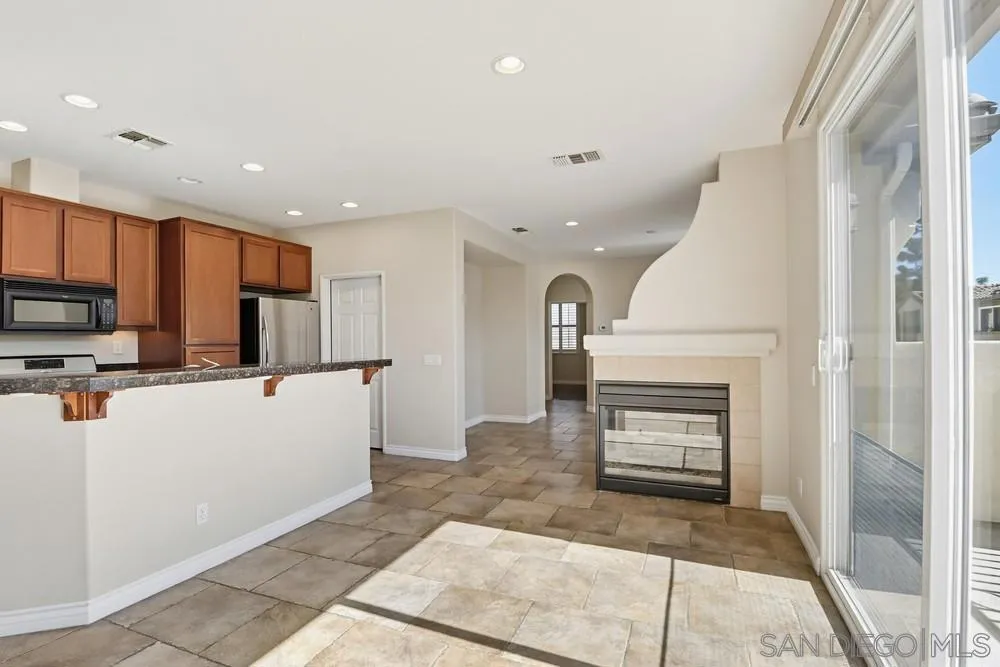 1461 Caminito Sardin 1, Chula Vista, California 91915 home-pic-7