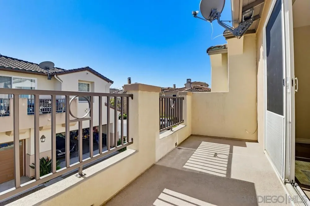 1461 Caminito Sardin 1, Chula Vista, California 91915 home-pic-32