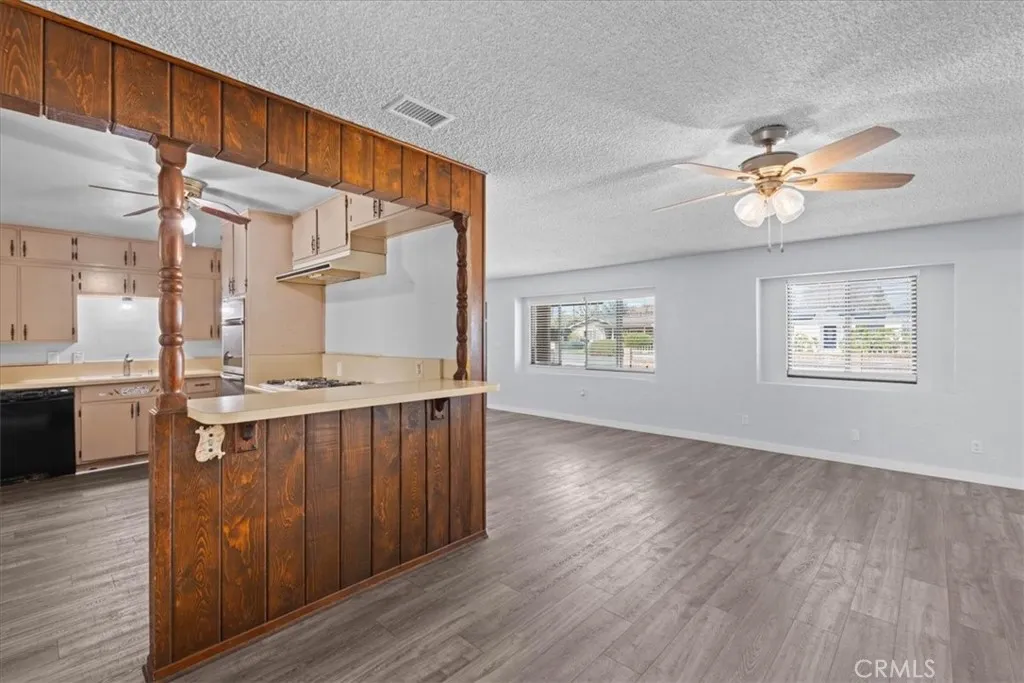 3927 Christina, Chino, California 91710 home-pic-9