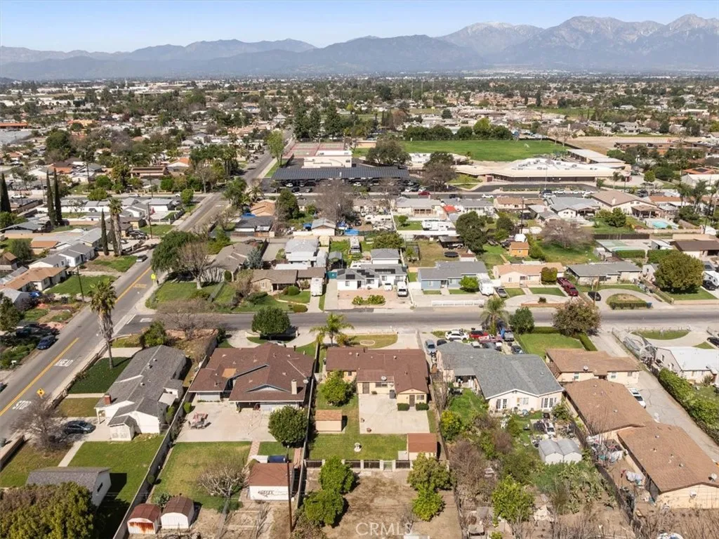 3927 Christina, Chino, California 91710 home-pic-26