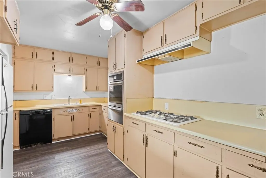 3927 Christina, Chino, California 91710 home-pic-10