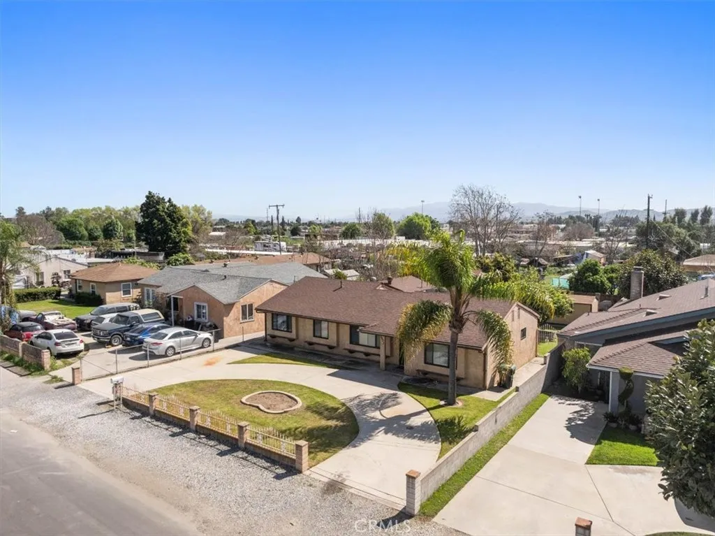 3927 Christina, Chino, California 91710 home-pic-31