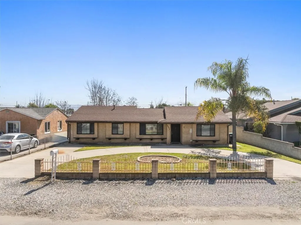 3927 Christina, Chino, California 91710 home-pic-29