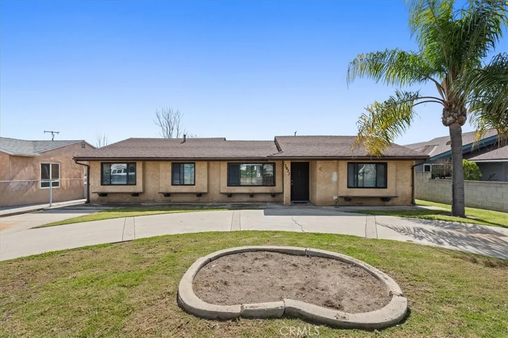3927 Christina, Chino, California 91710 home-pic-27