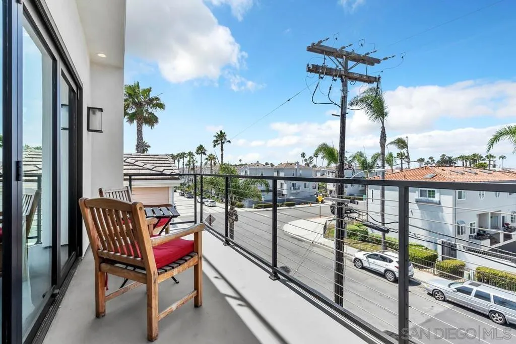 806 N Cleveland St Unit 2 Unit 2 - The Star, Oceanside, California 92054 home-pic-8