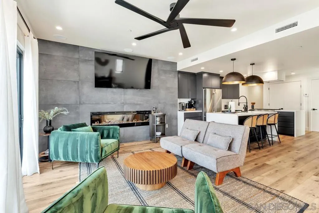 806 N Cleveland St Unit 2 Unit 2 - The Star, Oceanside, California 92054 home-pic-7