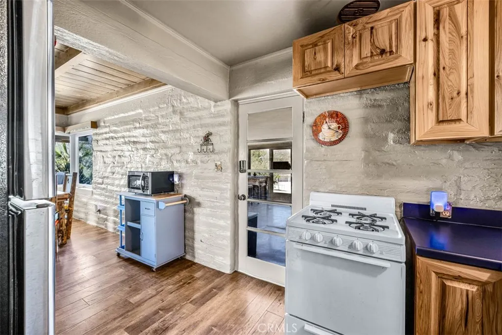 49399 Conejo, Morongo Valley, California 92256 home-pic-11