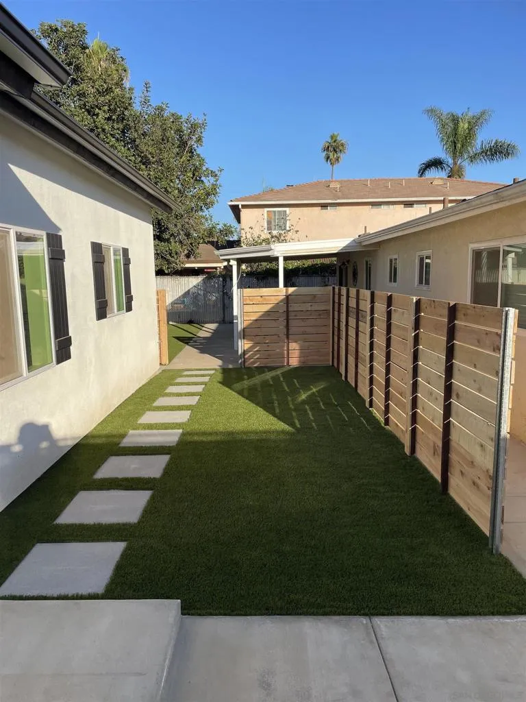 1096 Grove Avenue, Imperial Beach, California 91932 home-pic-10