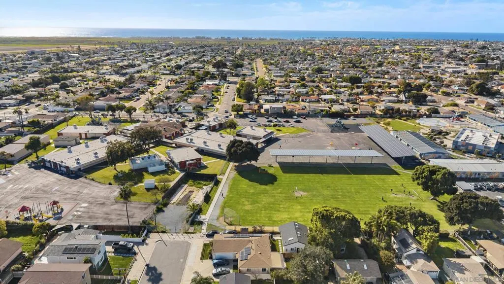 1096 Grove Avenue, Imperial Beach, California 91932 home-pic-22