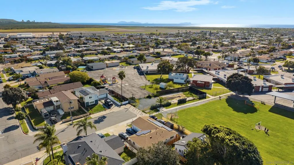 1096 Grove Avenue, Imperial Beach, California 91932 home-pic-21