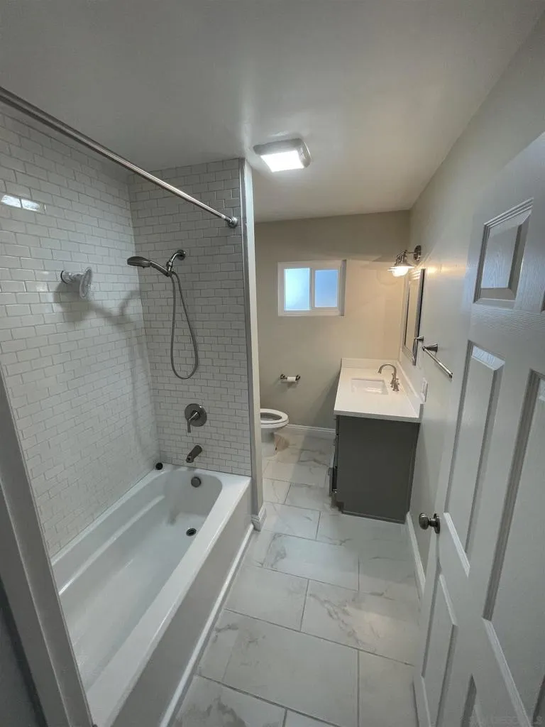 1096 Grove Avenue, Imperial Beach, California 91932 home-pic-19