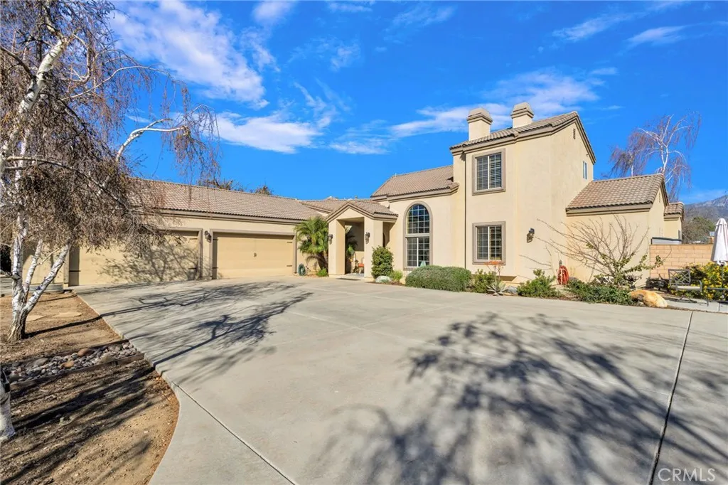 40590 Lincoln, Cherry Valley, California 92223 home-pic-2