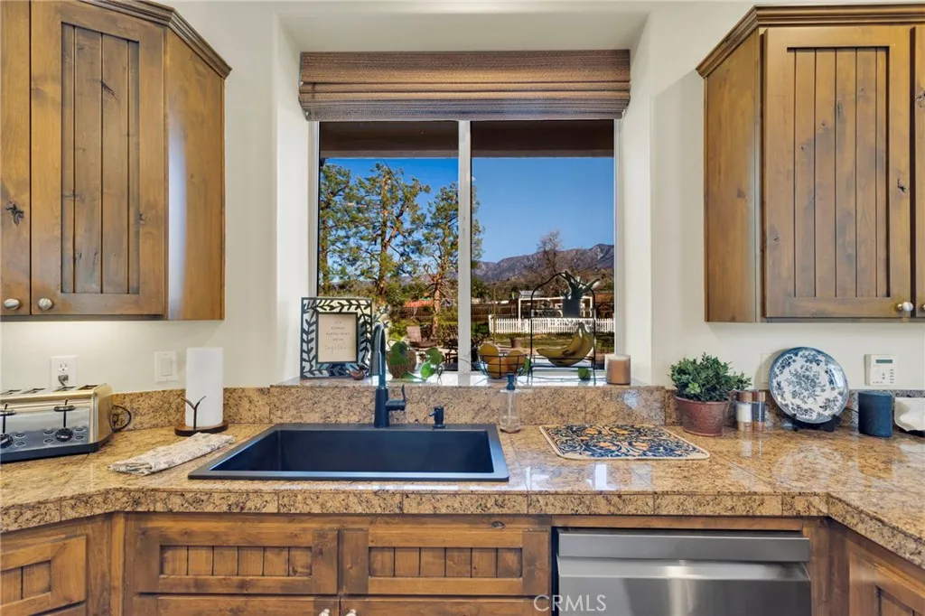 40590 Lincoln, Cherry Valley, California 92223 home-pic-21