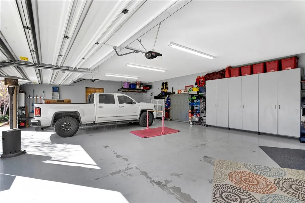 40590 Lincoln, Cherry Valley, California 92223 home-pic-65