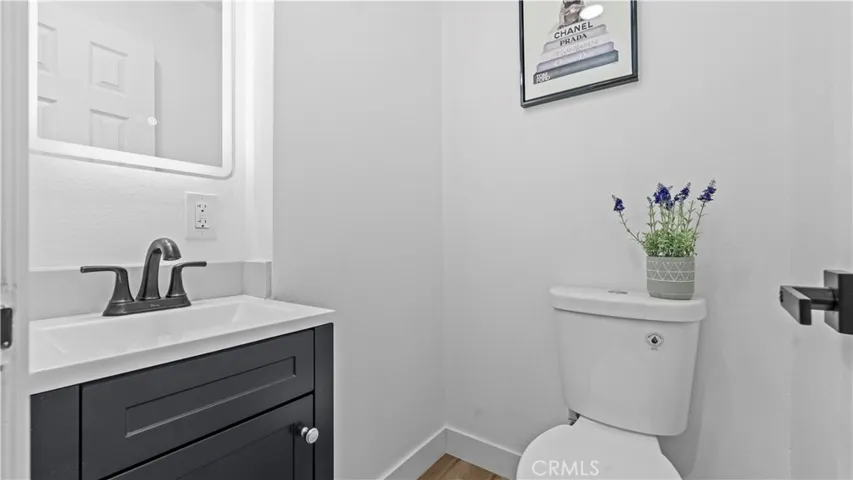 1/2 Bath Front House