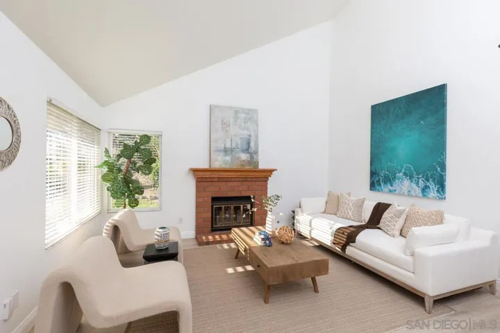 2921 Estancia, San Clemente, California 92673