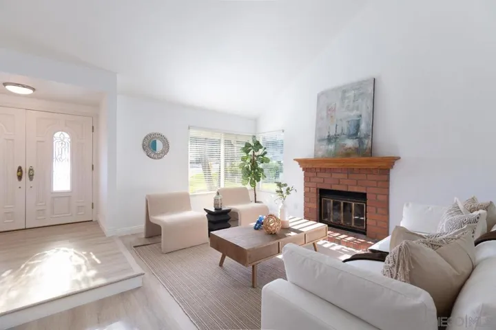 2921 Estancia, San Clemente, California 92673