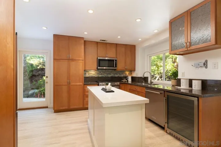 2921 Estancia, San Clemente, California 92673