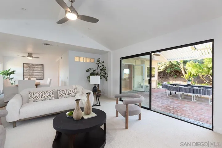 2921 Estancia, San Clemente, California 92673
